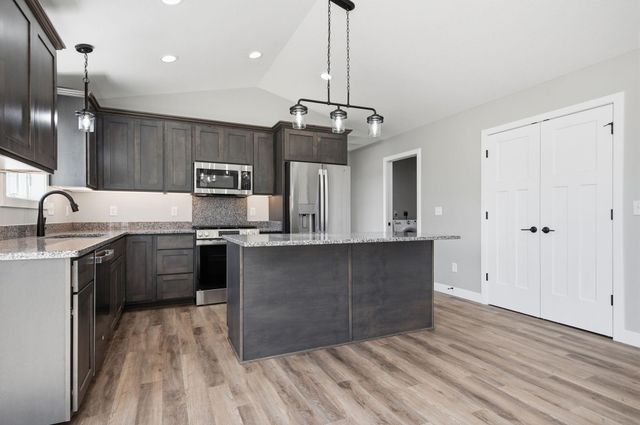 1333 E Aspen Drive, Saint Croix Falls, WI 54024