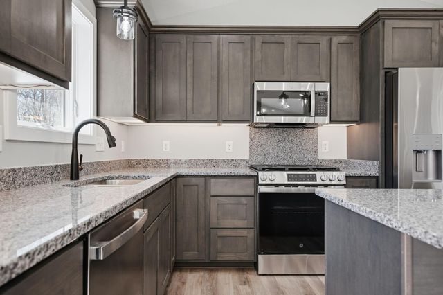 1333 E Aspen Drive, Saint Croix Falls, WI 54024