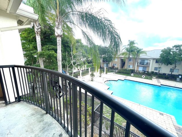 1700 S CRESTWOOD Court S 1709, Royal Palm Beach, FL 33411