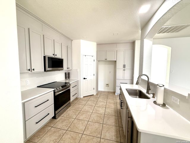 1003 Atkins Bay, San Antonio, TX 78245