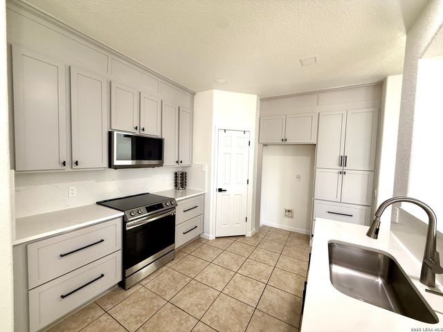 1003 Atkins Bay, San Antonio, TX 78245