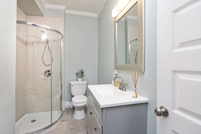 818 N AUGUSTA ST, Staunton, VA 24401