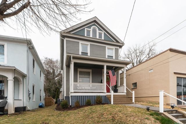 818 N AUGUSTA ST, Staunton, VA 24401