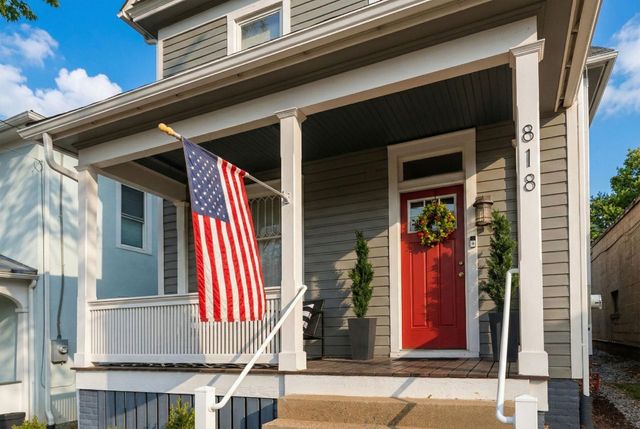 818 N AUGUSTA ST, Staunton, VA 24401