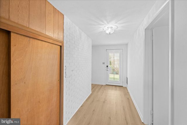 4714 33RD ST N, Arlington, VA 22207