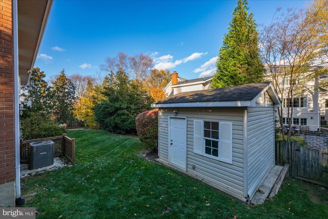 4714 33RD ST N, Arlington, VA 22207