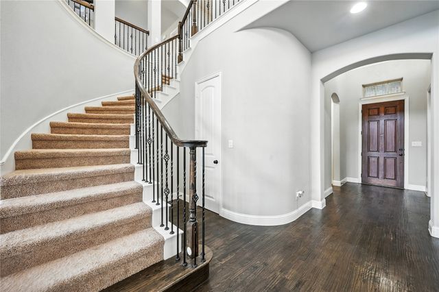 1604 Monahan Drive, Lantana, TX 76226