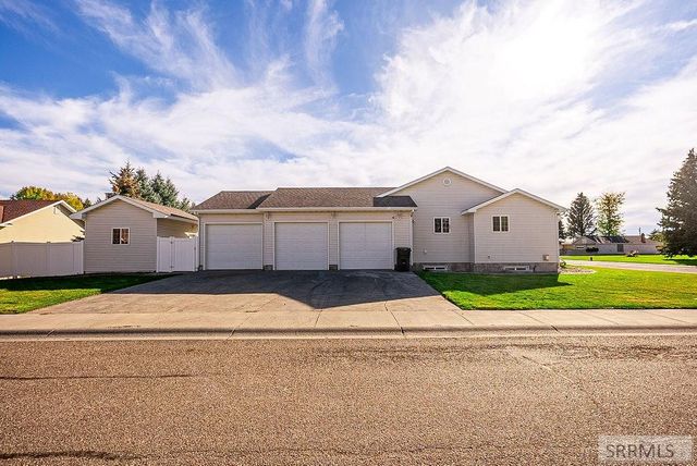 100 Centennial Drive, Blackfoot, ID 83221