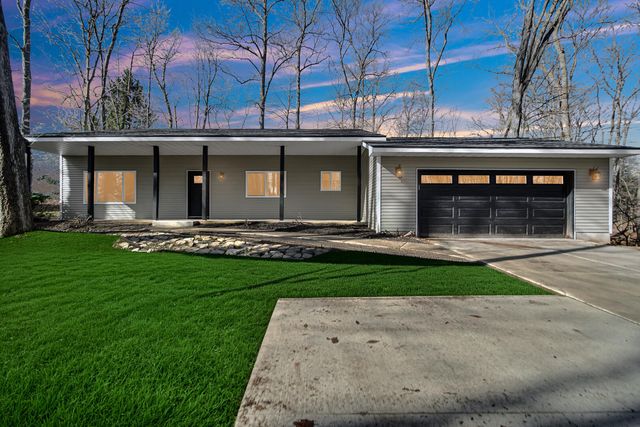 3005 Silhavy Road, Valparaiso, IN 46383