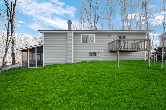 3005 Silhavy Road, Valparaiso, IN 46383