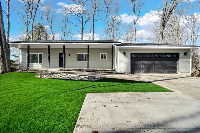 3005 Silhavy Road, Valparaiso, IN 46383