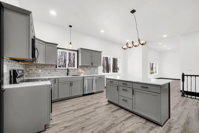 3005 Silhavy Road, Valparaiso, IN 46383