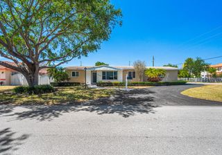 17400 SW 92nd Court, Palmetto Bay, FL 33157