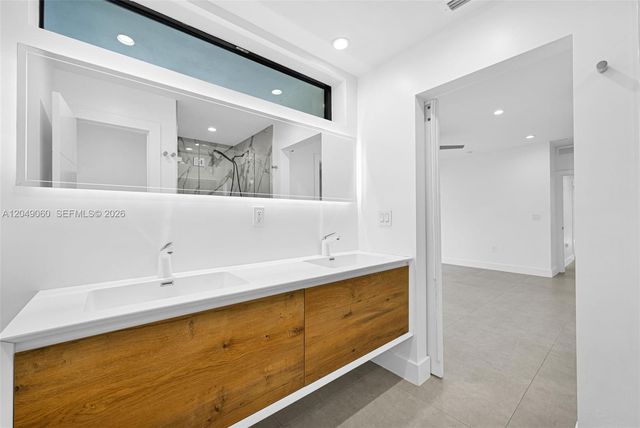 8871 SW 28th Street, Miami, FL 33165