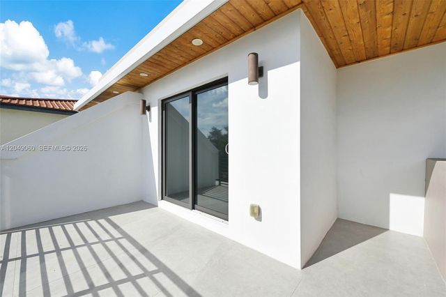 8871 SW 28th Street, Miami, FL 33165