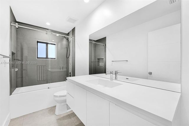 8871 SW 28th Street, Miami, FL 33165