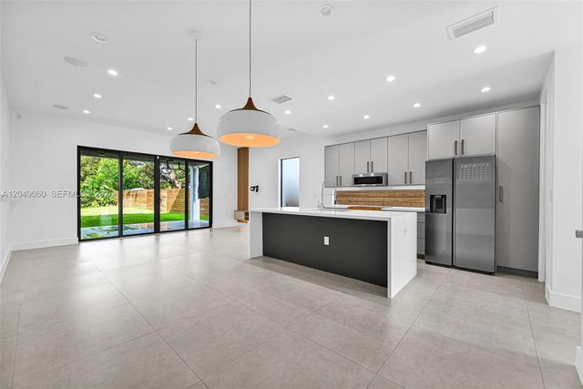 8871 SW 28th Street, Miami, FL 33165