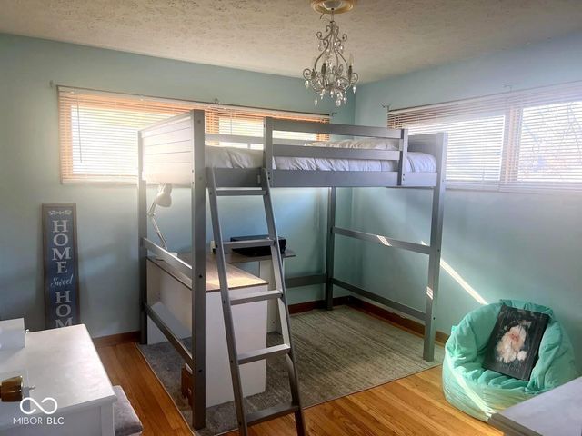 68 N 17th Avenue, Beech Grove, IN 46107