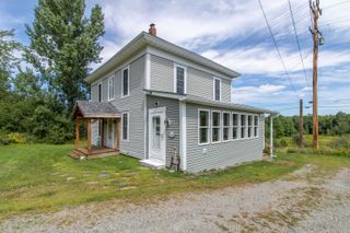 1806 Cross Road, Jay, VT 05859
