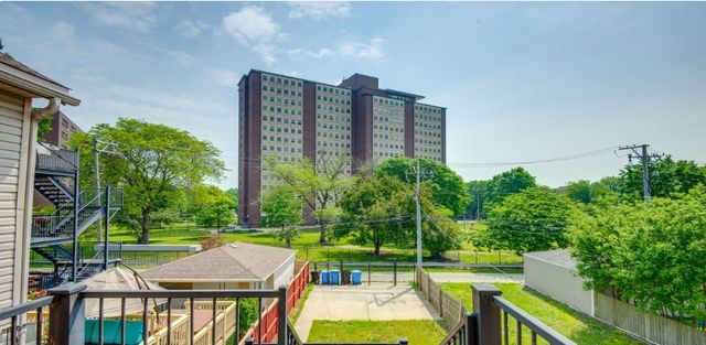 4241 S LANGLEY Avenue 2, Chicago, IL 60653