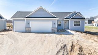 425 Village Lane, Ripon, WI 54971