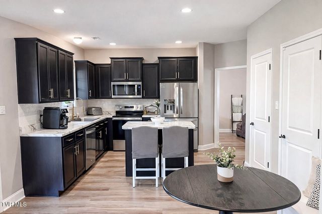 8146 Zenith Lane, Powell, TN 37849