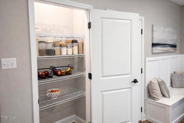 8146 Zenith Lane, Powell, TN 37849