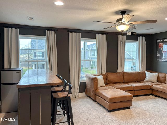 8146 Zenith Lane, Powell, TN 37849