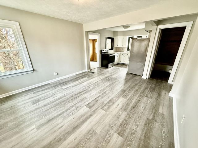 2846 Oak Street, Stevensville, MI 49127