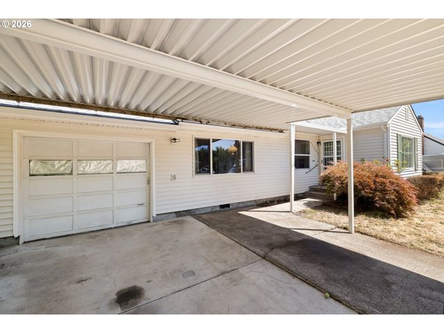 11209 Se PINE Ct, Portland, OR 97216