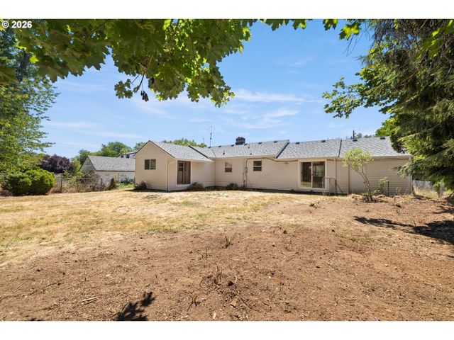 11209 Se PINE Ct, Portland, OR 97216