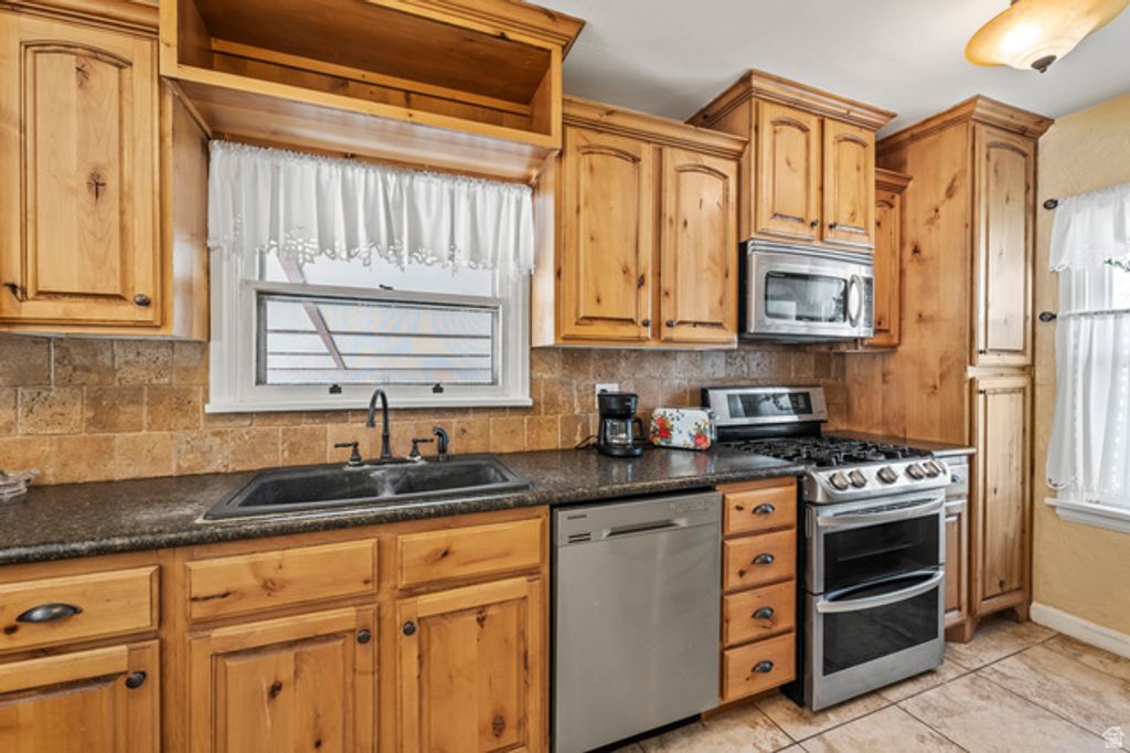 Image 8 of property listing at 47 E CENTER ST, Nephi, UT 84648