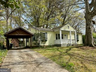 592 Scott Circle, Decatur, GA 30033