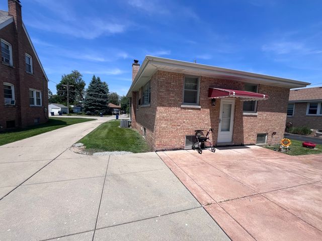 5707 Bohlander Avenue, Berkeley, IL 60163