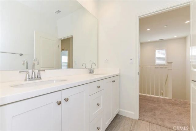 58 Belfast, Irvine, CA 92620