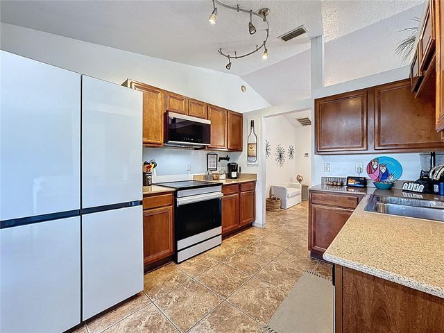 442 EAGLE DRIVE, Kissimmee, FL 34759