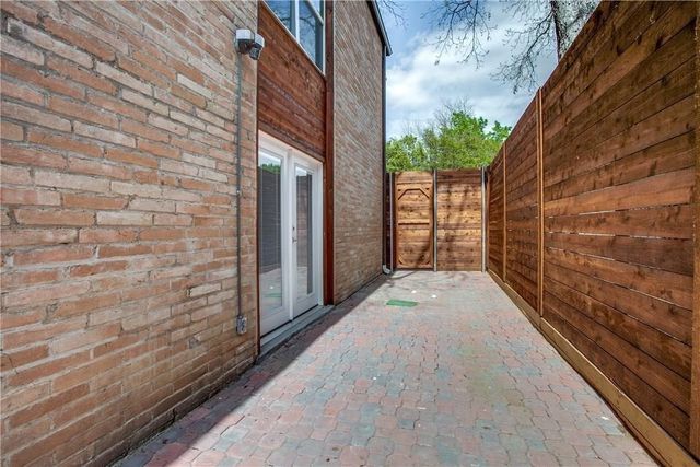 4035 Holland Avenue 1, Dallas, TX 75219