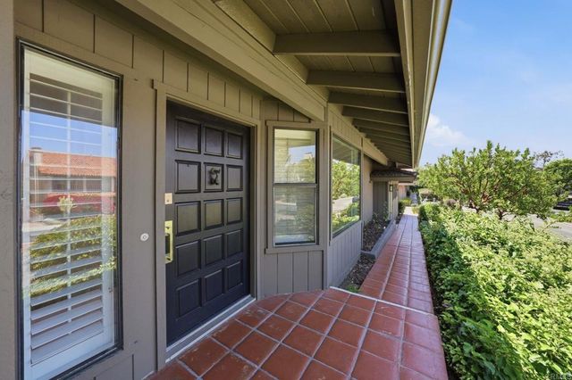 6137 Paseo Delicias, Rancho Santa Fe, CA 92067