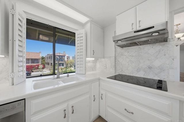 6137 Paseo Delicias, Rancho Santa Fe, CA 92067