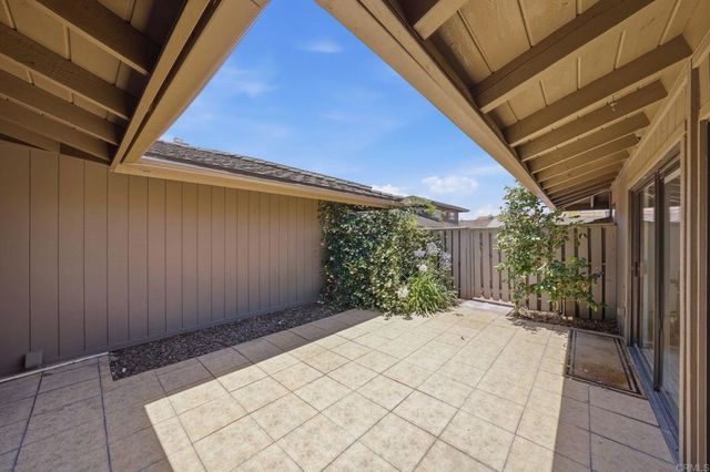 6137 Paseo Delicias, Rancho Santa Fe, CA 92067
