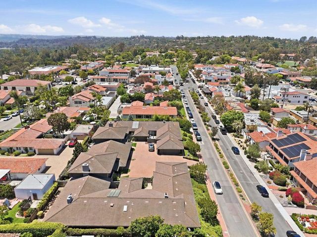 6137 Paseo Delicias, Rancho Santa Fe, CA 92067