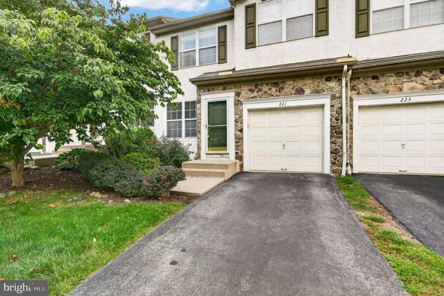 221 TALL PINES DR, West Chester, PA 19380