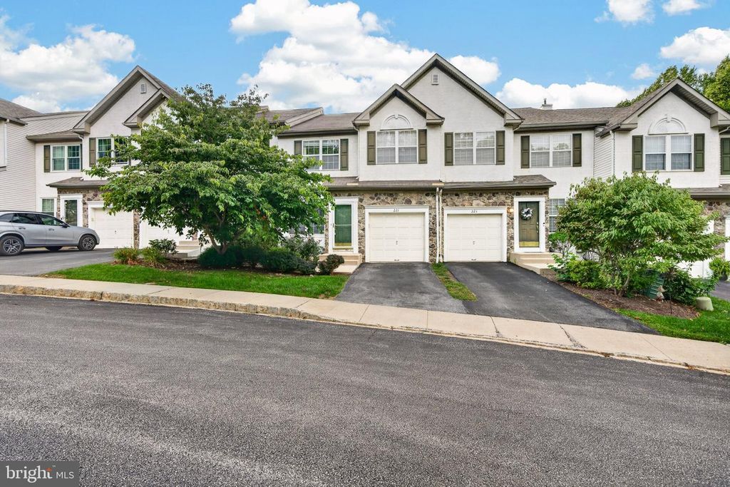 221 TALL PINES DR, West Chester, PA 19380
