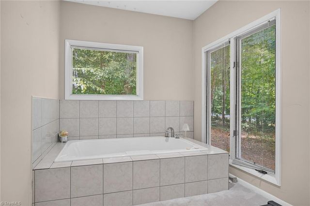 2400 Hunters Crossing Trail, Summerfield, NC 27358