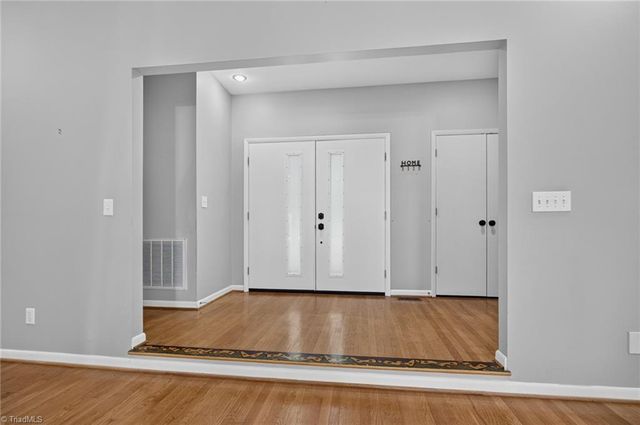 2400 Hunters Crossing Trail, Summerfield, NC 27358