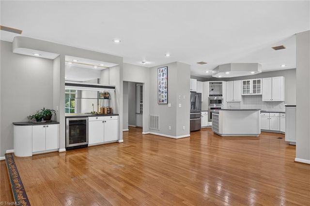 2400 Hunters Crossing Trail, Summerfield, NC 27358