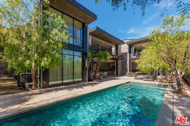 1859 N Doheny Drive, West Hollywood, CA 90069