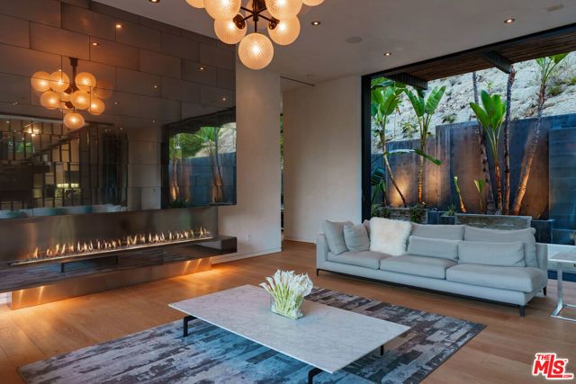 1859 N Doheny Drive, West Hollywood, CA 90069