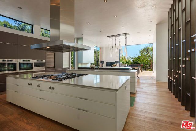 1859 N Doheny Drive, West Hollywood, CA 90069