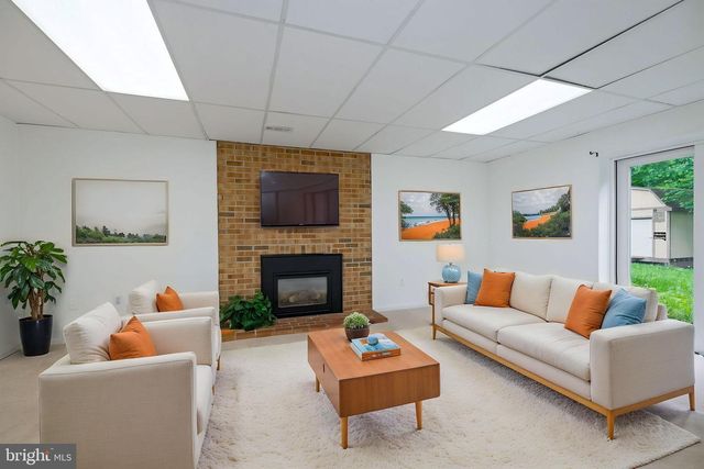 13391 PACKARD DR, Woodbridge, VA 22193